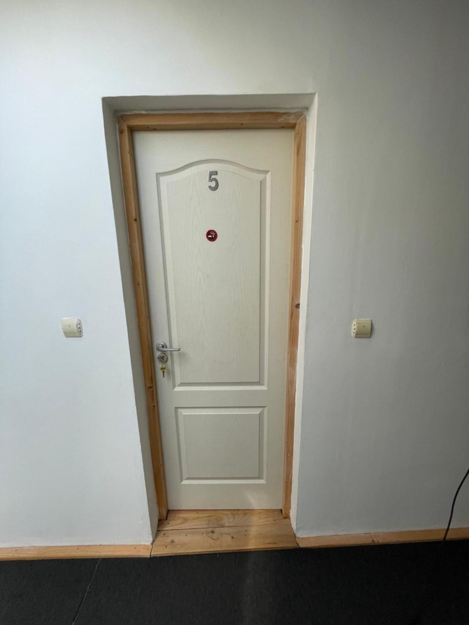 Casa Trandafirilor Hotel Tulcsa Kültér fotó